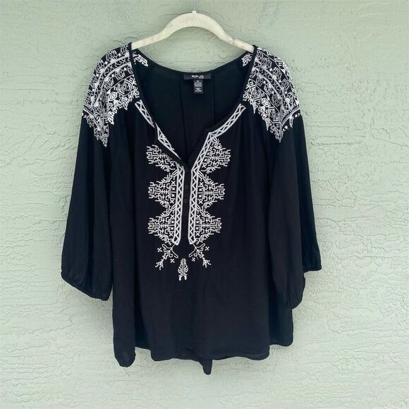 Style&Co Women's 2X Black Embroidered 3/4 Sleeve Tunic Top V-Neck Blouse - Picture 9 of 9